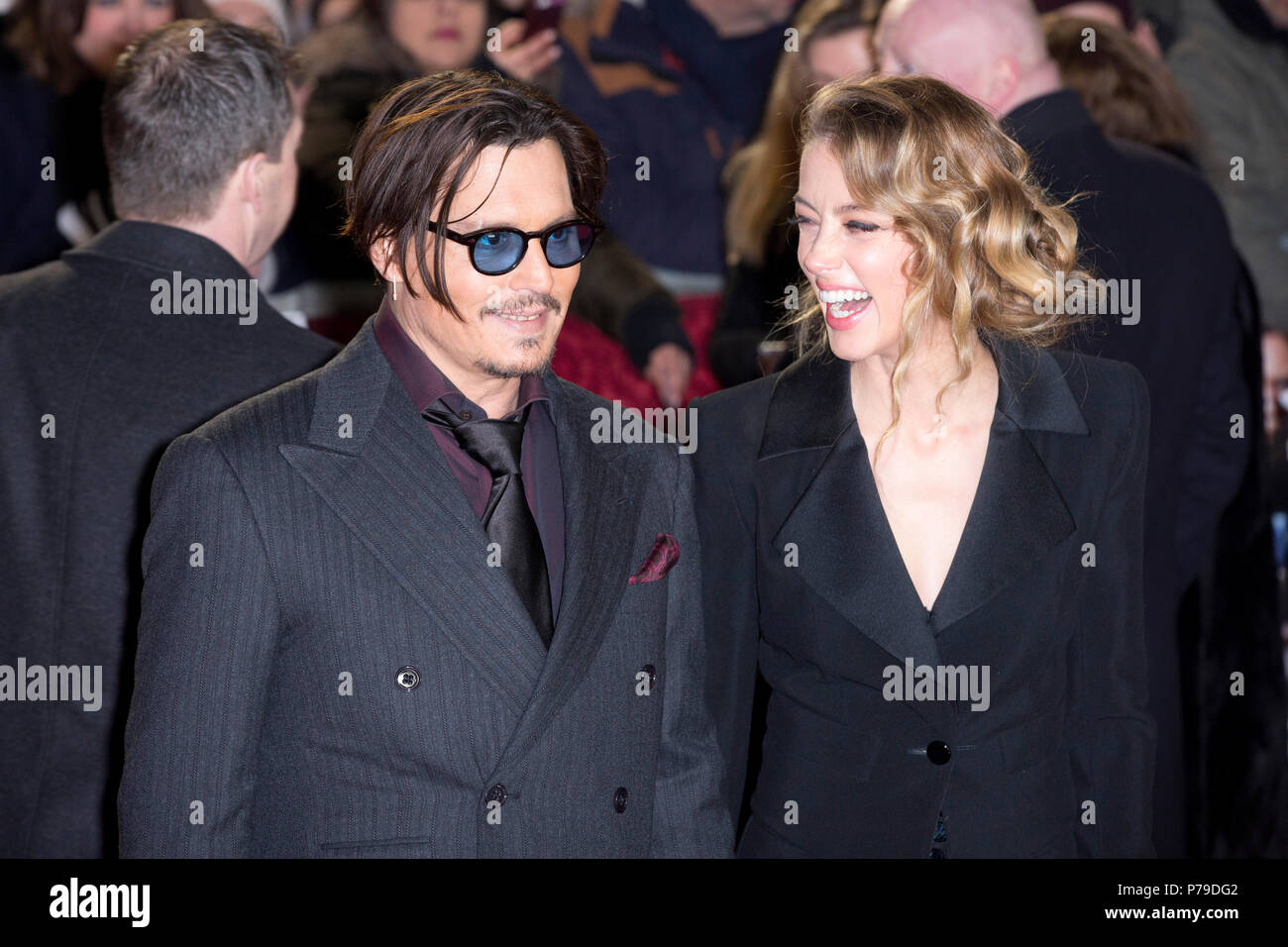London, Großbritannien, Januar 2015, Johnny Depp, Amber Heard, Londoner Premiere von ' Mortdecai ' ,Leicester Square. Mariusz Goslicki/Alamy Stockfoto