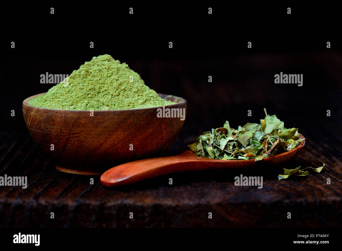 Moringa Blätter und Moringa Pulver, Moringa oleifera Stockfoto