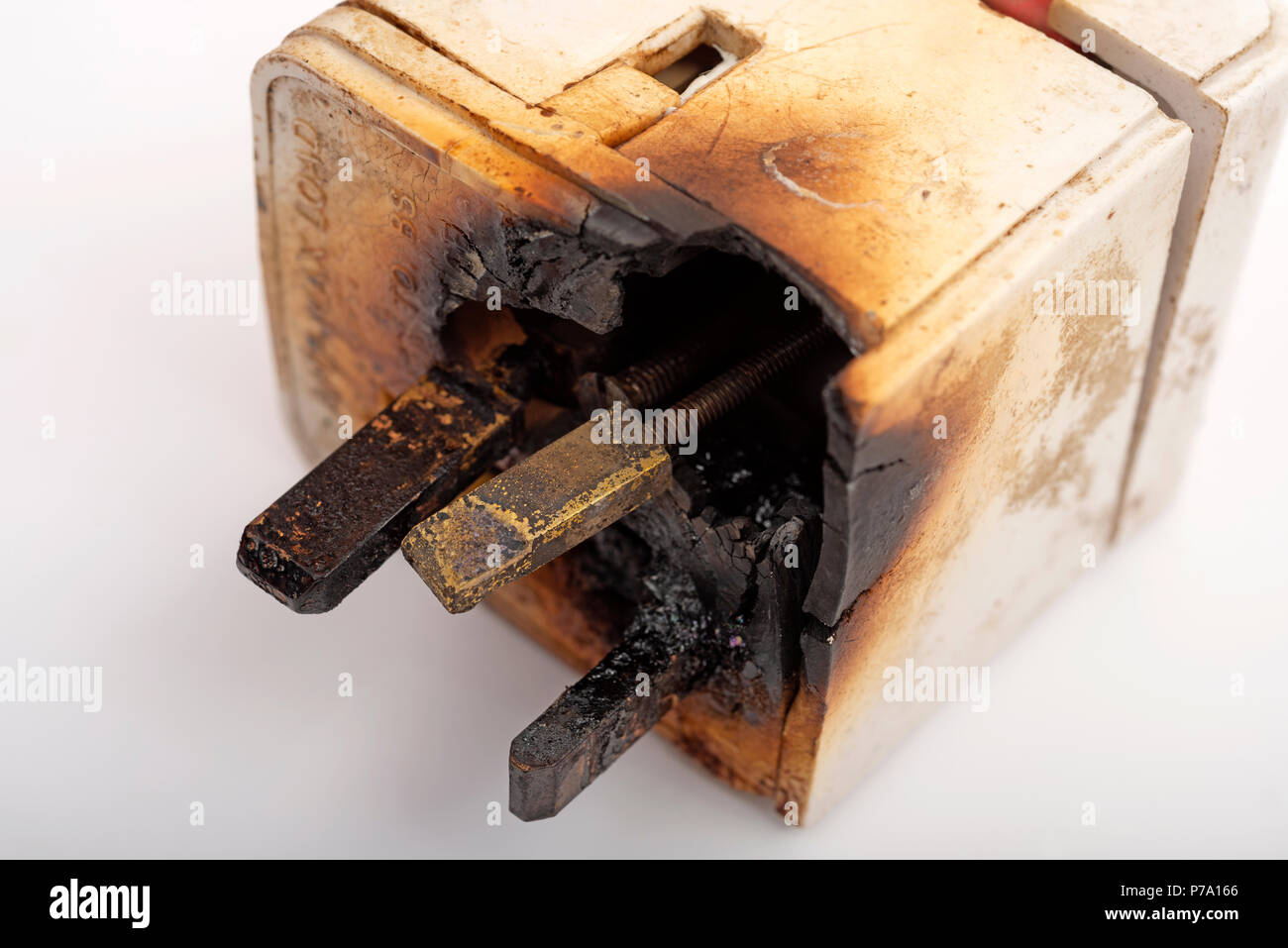 Feuerte beschädigt 3-poliger Stecker Stockfoto