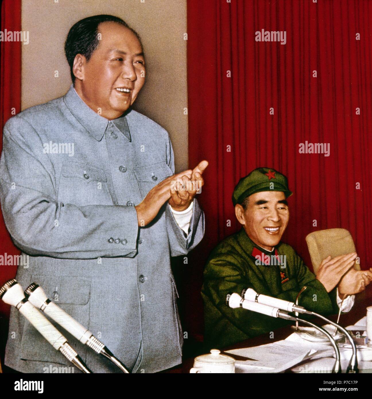 Mao Tse-Tung (1893-1976) político Chino y Lin Piao. Museum: COLECCION INSBESONDERE/. Stockfoto