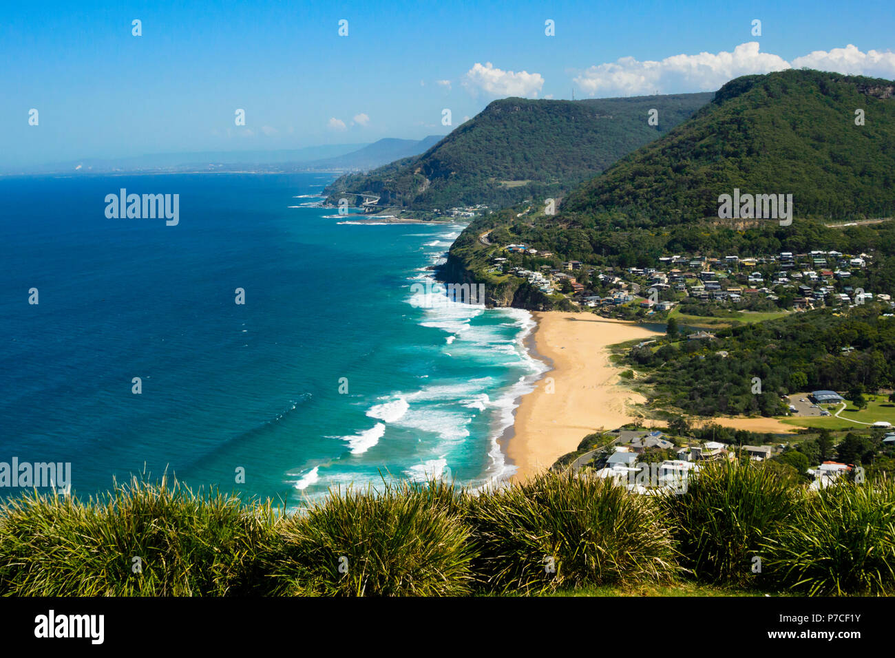 Blick auf die Küste von Stanwell Park von Bald Hill Lookout, New South Wales, Australien Stockfoto