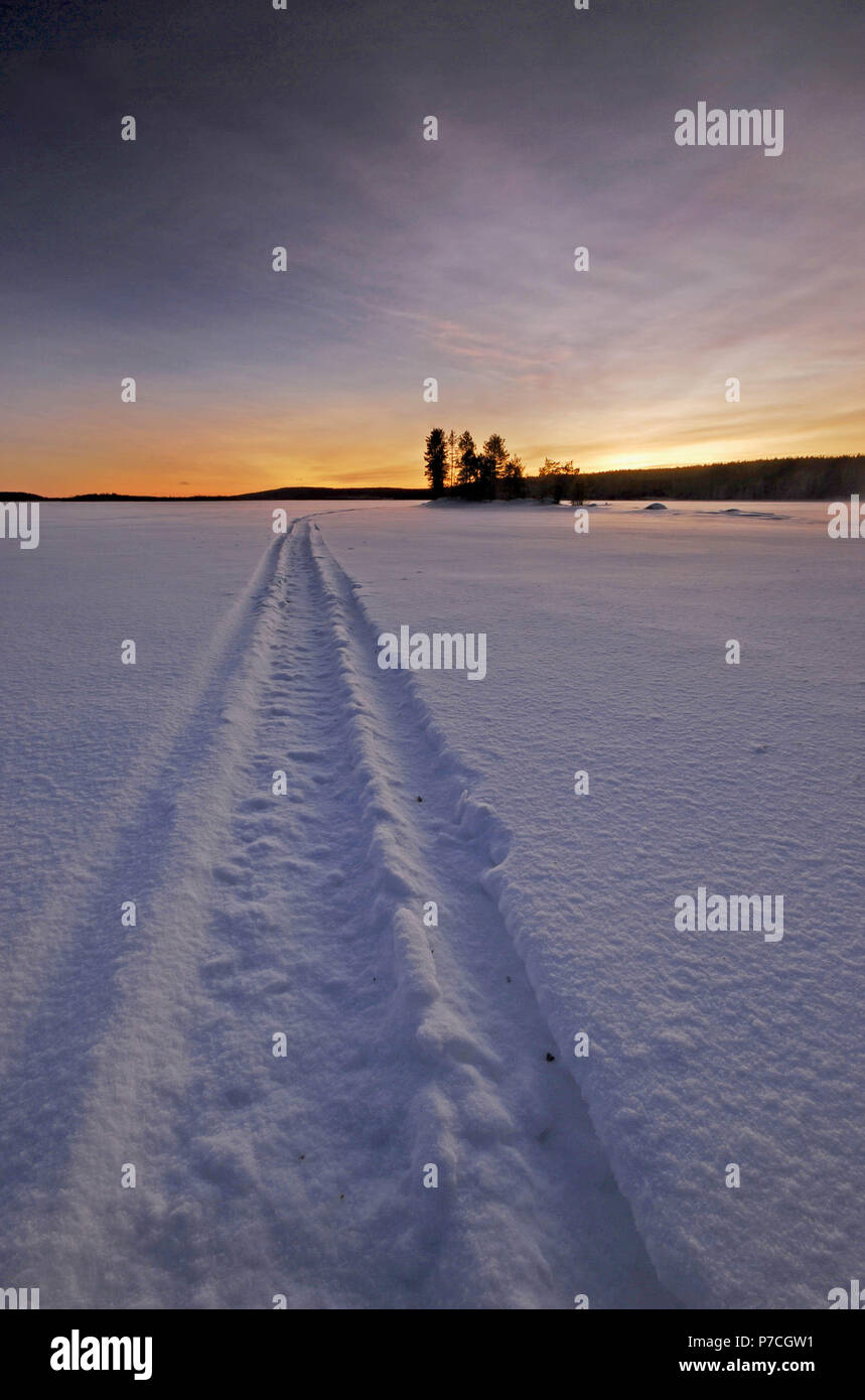 See Vuontisjärvi in Muonio, Lappland, Finnland Stockfoto