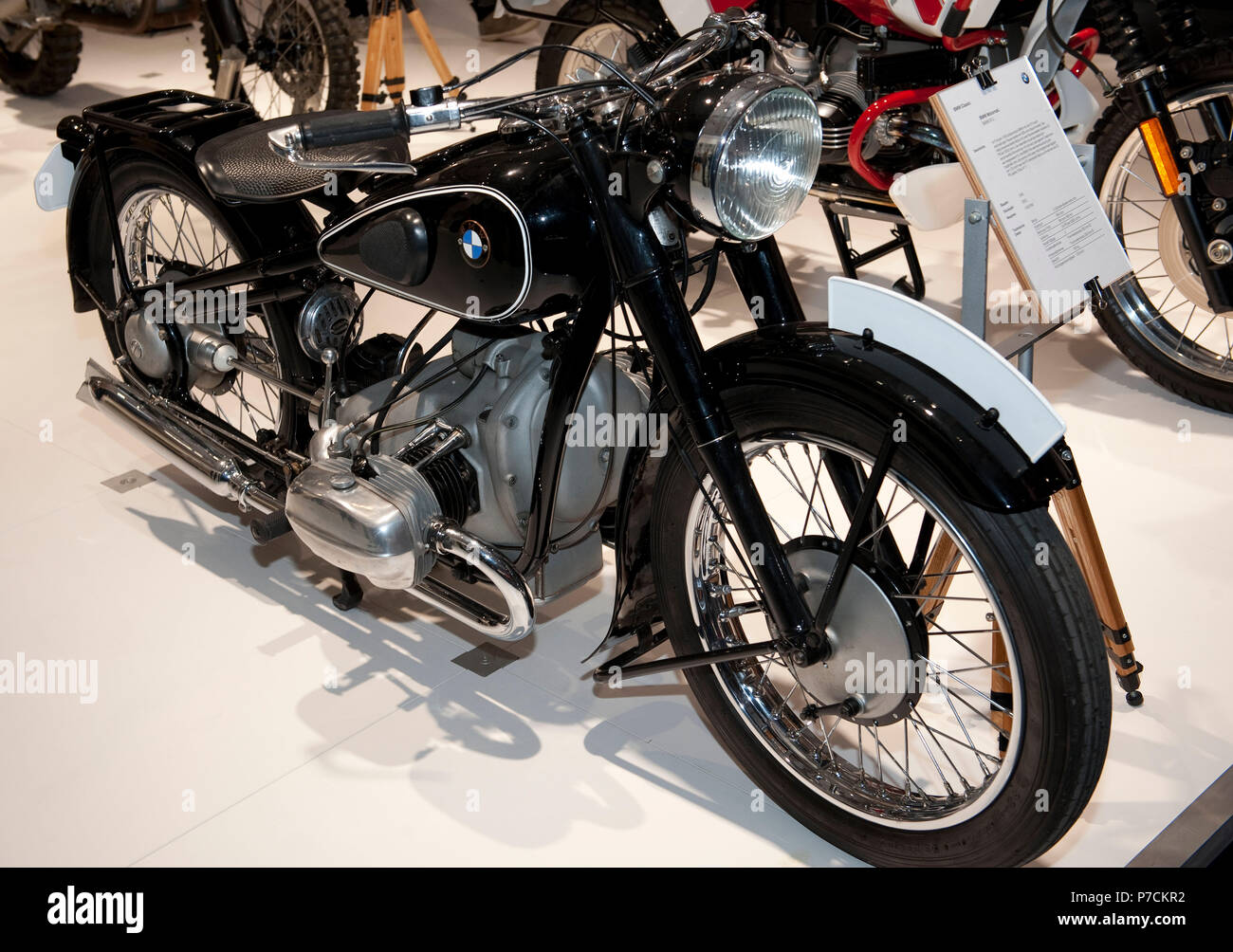 BMW, R5, gebaut 1936 und 1937, 2652 gebaut, 2 cylnder, 24 PS, luftgekühlt,  Luftkühler, classic Motorrad Stockfotografie - Alamy