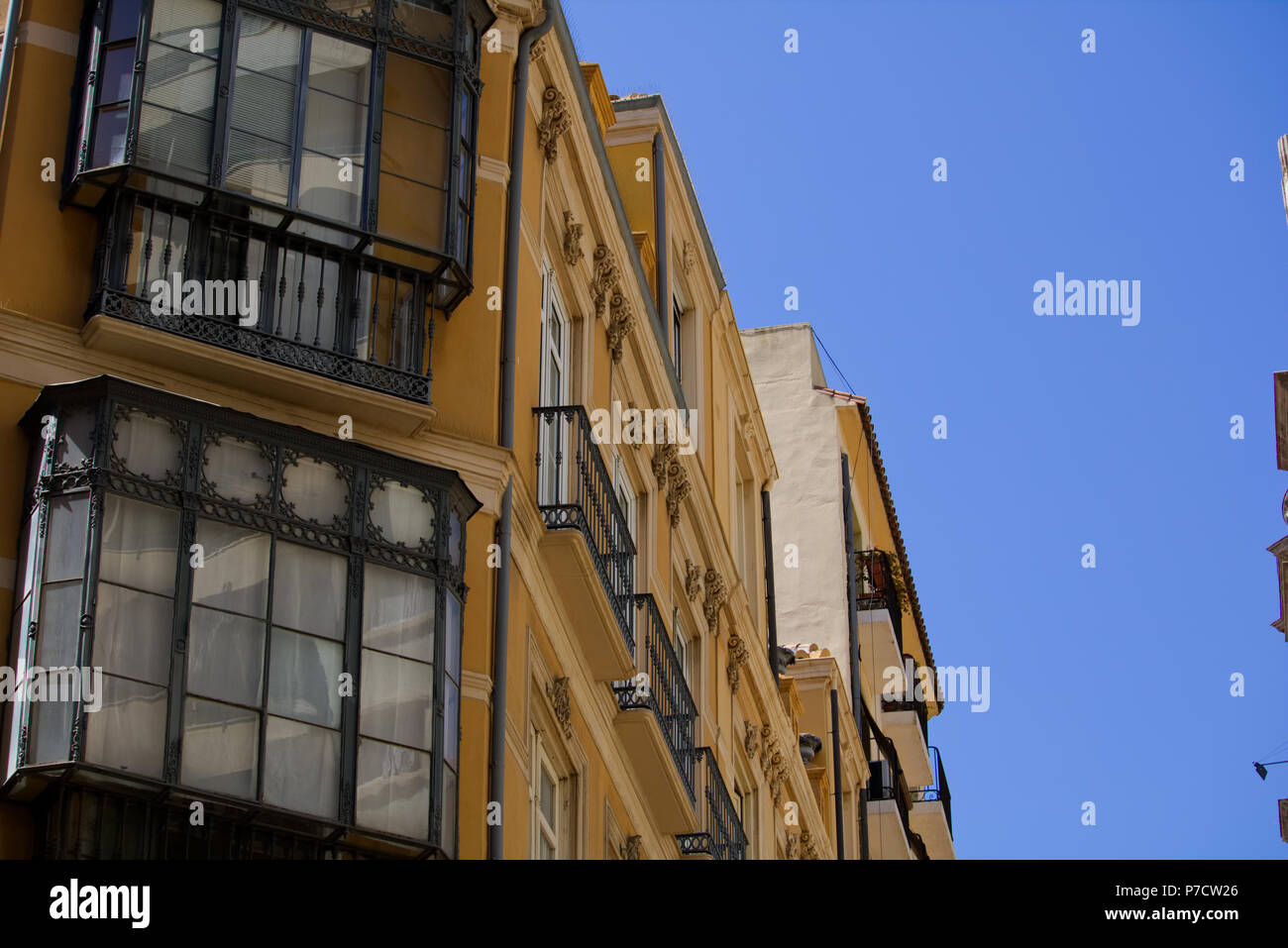 Alten Straßen-Schuß durch die Kathedrale in Malaga (Spanien) Stockfoto