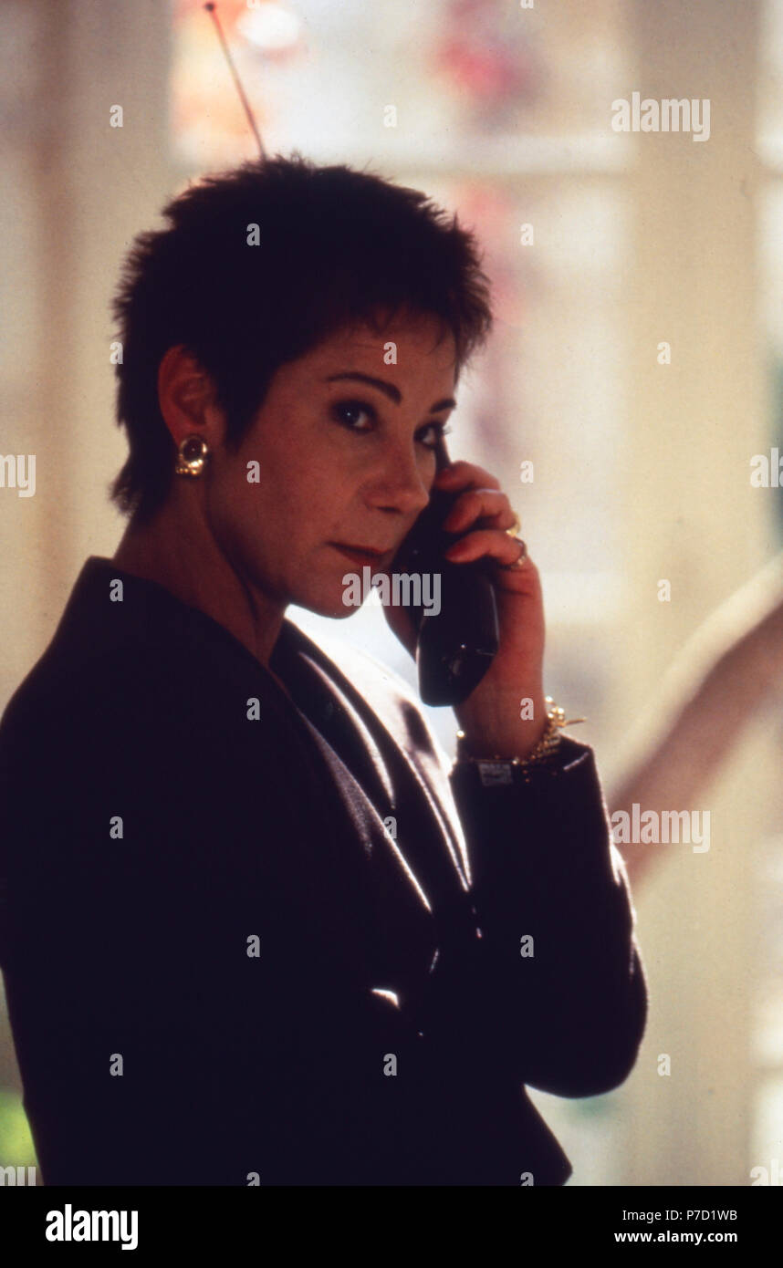 Eine englische Ehefrau aka. Die englische Frau, TV-Film Deutschland 1995, Regie: Simon Shore Darsteller: Zoe Wanamaker als Madame Grimeau Stockfoto