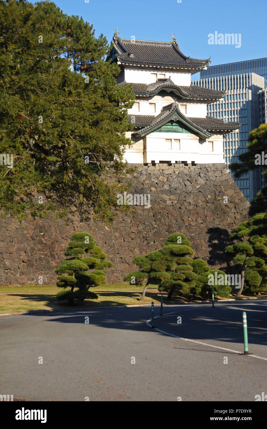 Fujimi - yagura (Mount Fuji - Betrachtung halten), Teil des ehemaligen Schlosses Edo, jetzt innerhalb der Imperial Palace Gardens, Chiyoda Bezirk, Tokyo, Japan Stockfoto