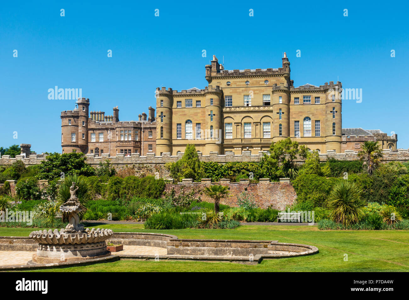 Blick auf das Culzean Castle in Ayrshire, Schottland, Großbritannien Stockfoto