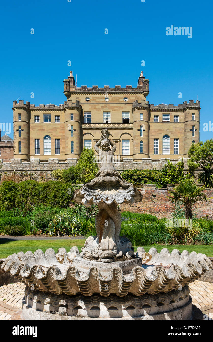 Blick auf das Culzean Castle in Ayrshire, Schottland, Großbritannien Stockfoto