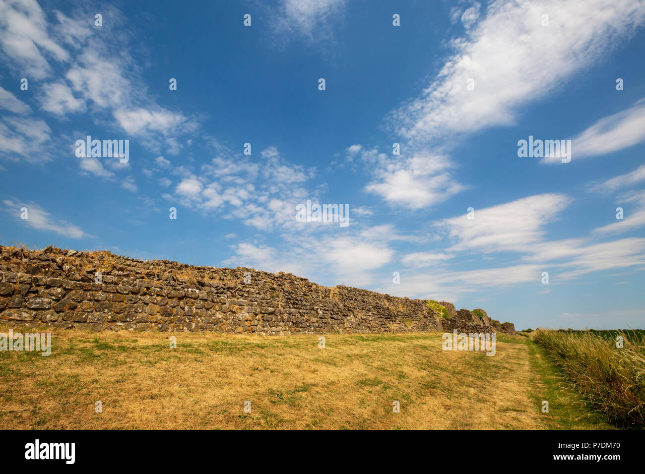 Die befestigte römische Mauer von Venta Silurum in Caerwent, Wales Stockfoto