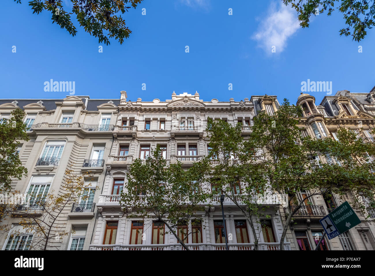Gebäude in der Avenida de Mayo - Buenos Aires, Argentinien Stockfoto