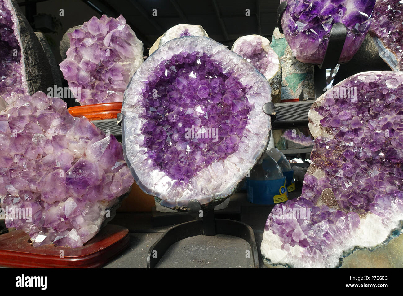 Amethyst Crystal Caves auf Anzeige Stockfoto