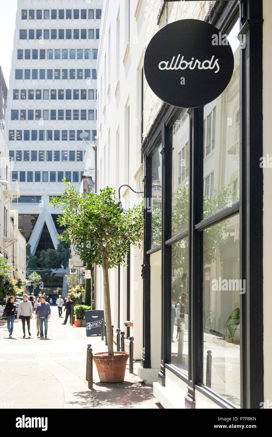 Äußere des Allbirds popup Store unter Hotaling, Jackson Street, San Francisco, CA, USA. Stockfoto