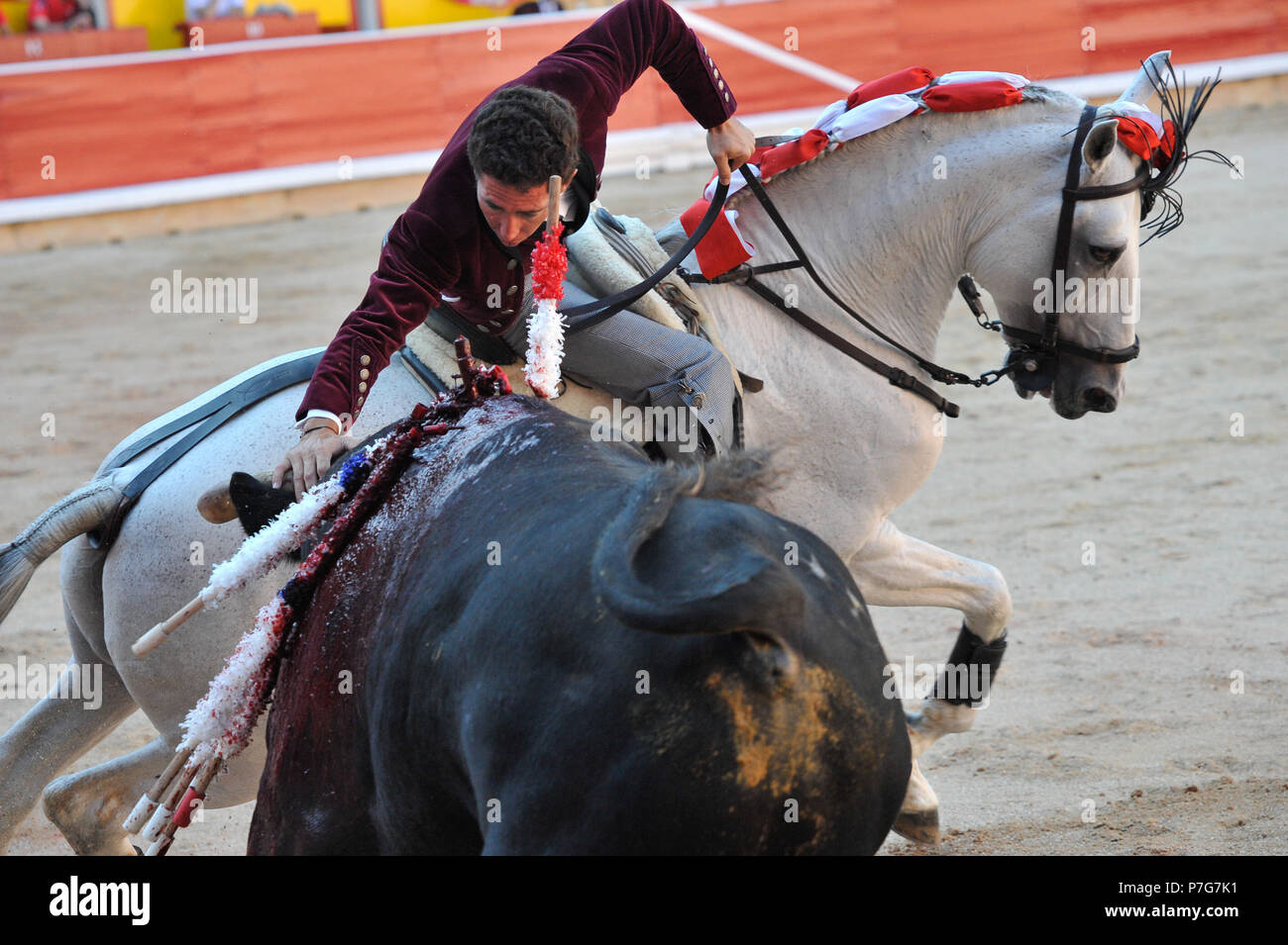 Pamplona, Spanien. 6. Juli 2018. Stierkämpfer Leonardo Hernandez bei einem Stierkampf zu Pferde im San Fermin Fiestas in Pamplona, Spanien, 6. Juli 2018. Credit: Mikel Cia Da Riva/Alamy leben Nachrichten Stockfoto