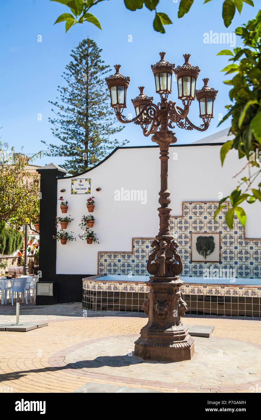 Plaza Fall Cañada in Estepona, Stockfoto