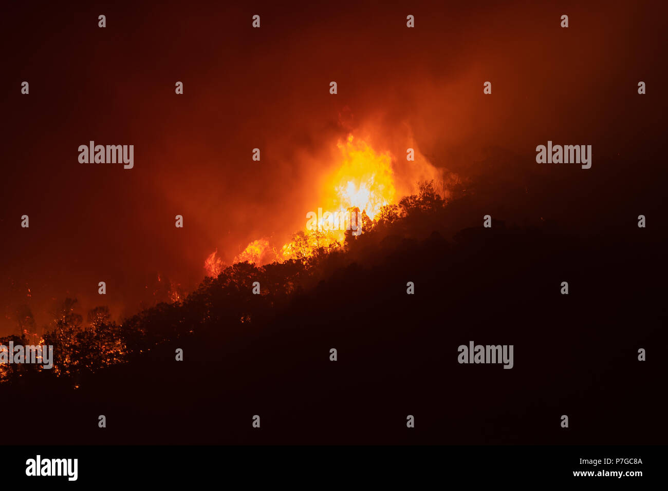 See Christine Brand in Brennen über 5000 Hektar in Colorado Stockfoto