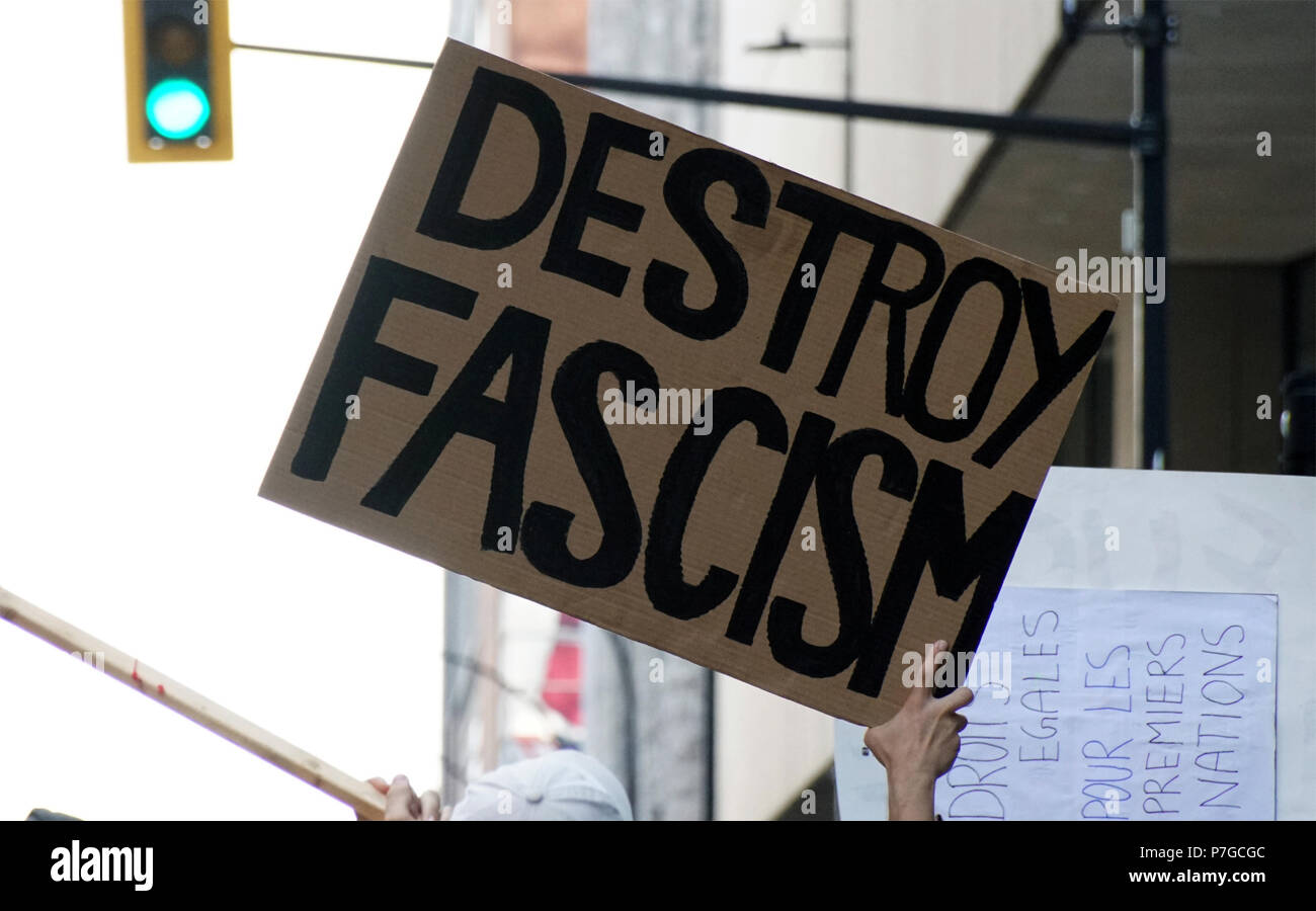 Montreal, Kanada, 1. Juli 2018. Protest Demonstration gegen Rassismus. Kredit Mario Beauregard/Alamy leben Nachrichten Stockfoto