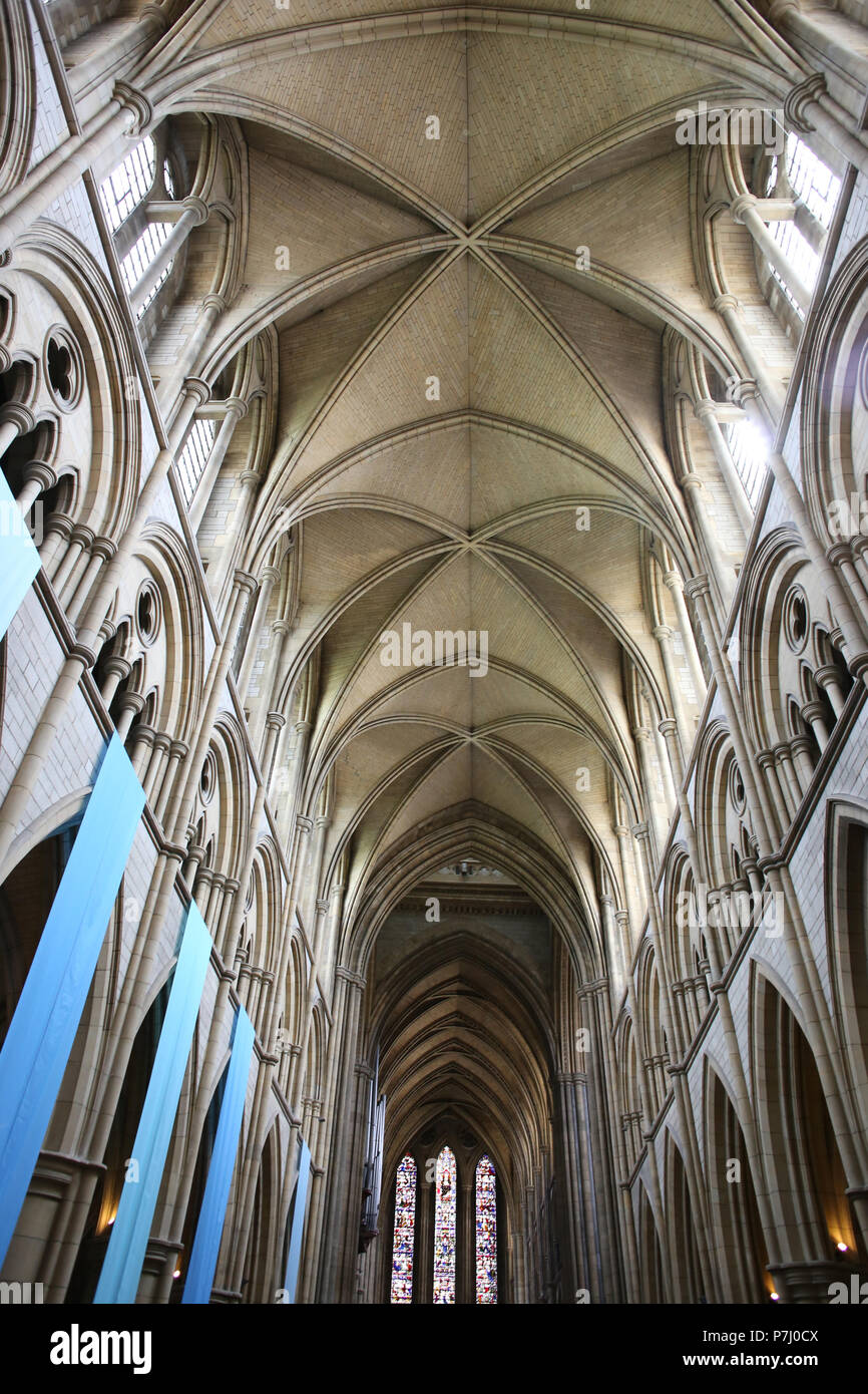 Innenraum Obergrenze von Truro Cathedral, Truro, Cornwall, England, Großbritannien. Stockfoto