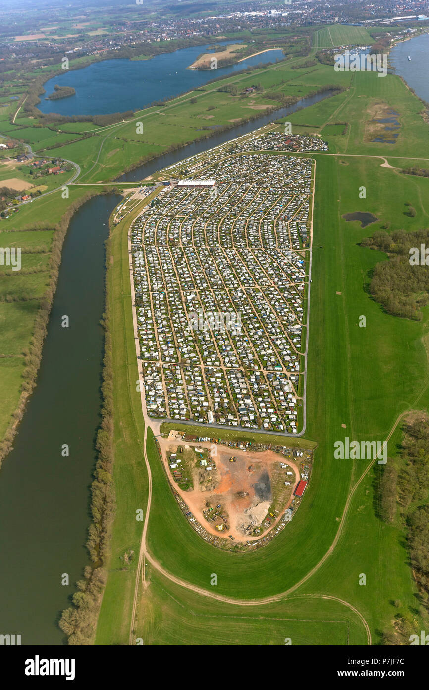 Campingplatz in den Rhein Aue in der Nähe von Wesel, am Altrhein in der Nähe von Wesel Flüren, Grav-Insel Halbinsel, Karthauser Grav-Insel, Wesel, Niederrhein, Nordrhein-Westfalen, Deutschland, Europa Stockfoto