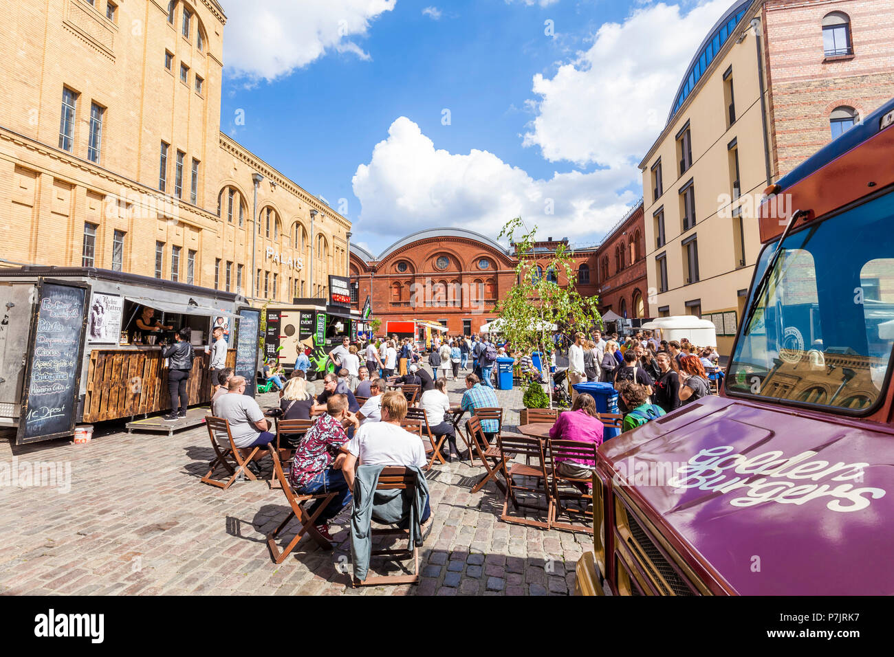 Deutschland, Berlin, Prenzlauer Berg, Kulturbrauerei Gebäudekomplex, Kulturzentrum mit Theater, Kino, Restaurants Stockfoto