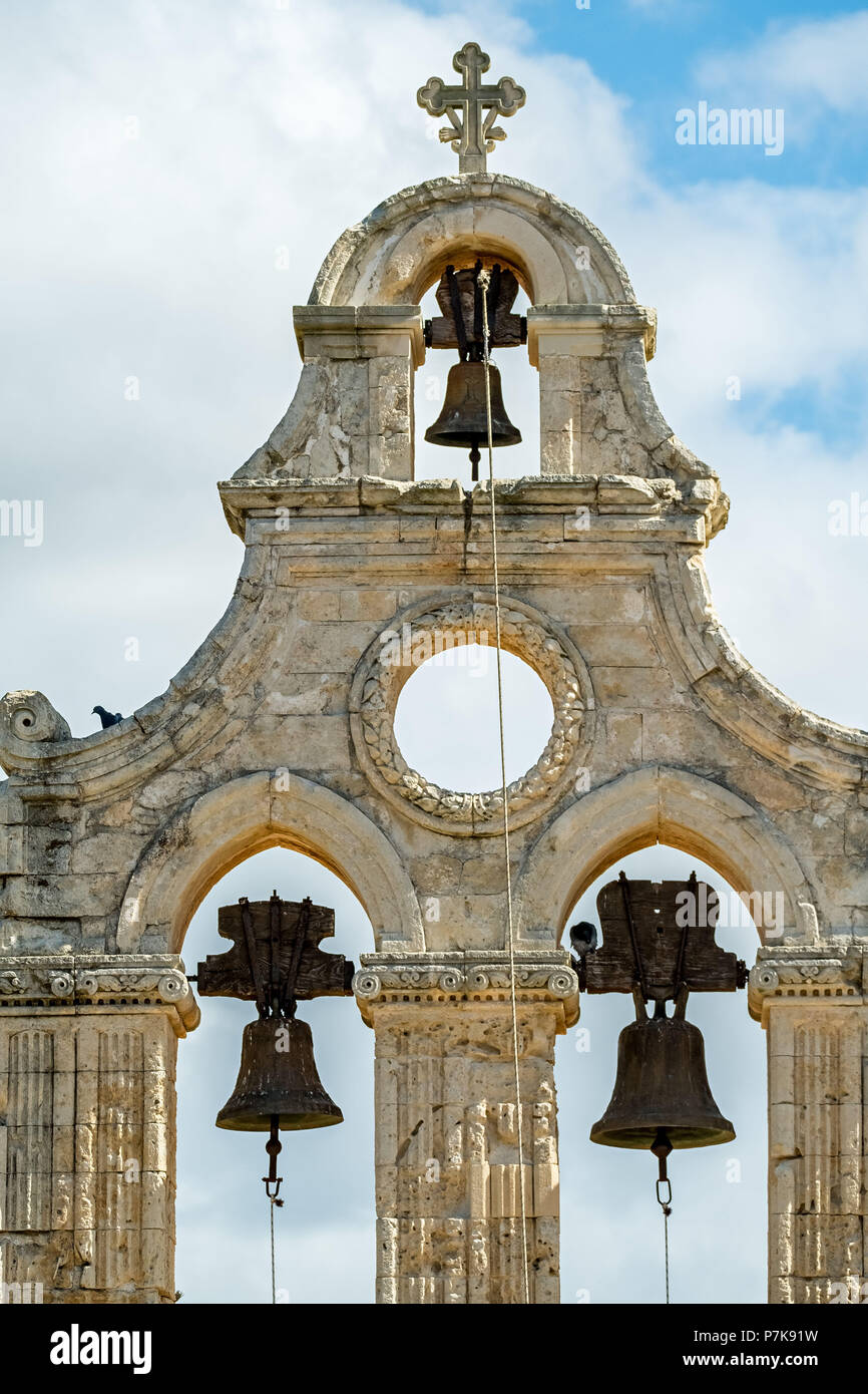 Glockenturm der beiden einschiffige Klosterkirche Moni Kloster Arkadi, Griechisch-orthodoxe Kirche, National Monument von Kreta in den Kampf um die Unabhängigkeit, Moni Kloster Arkadi, Kreta, Griechenland, Europa Stockfoto