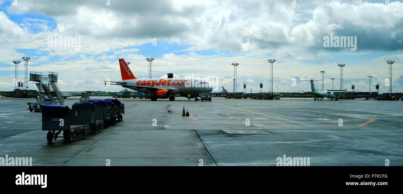 Easyjet Flugzeug am Flughafen Kopenhagen - Kastrup Stockfoto
