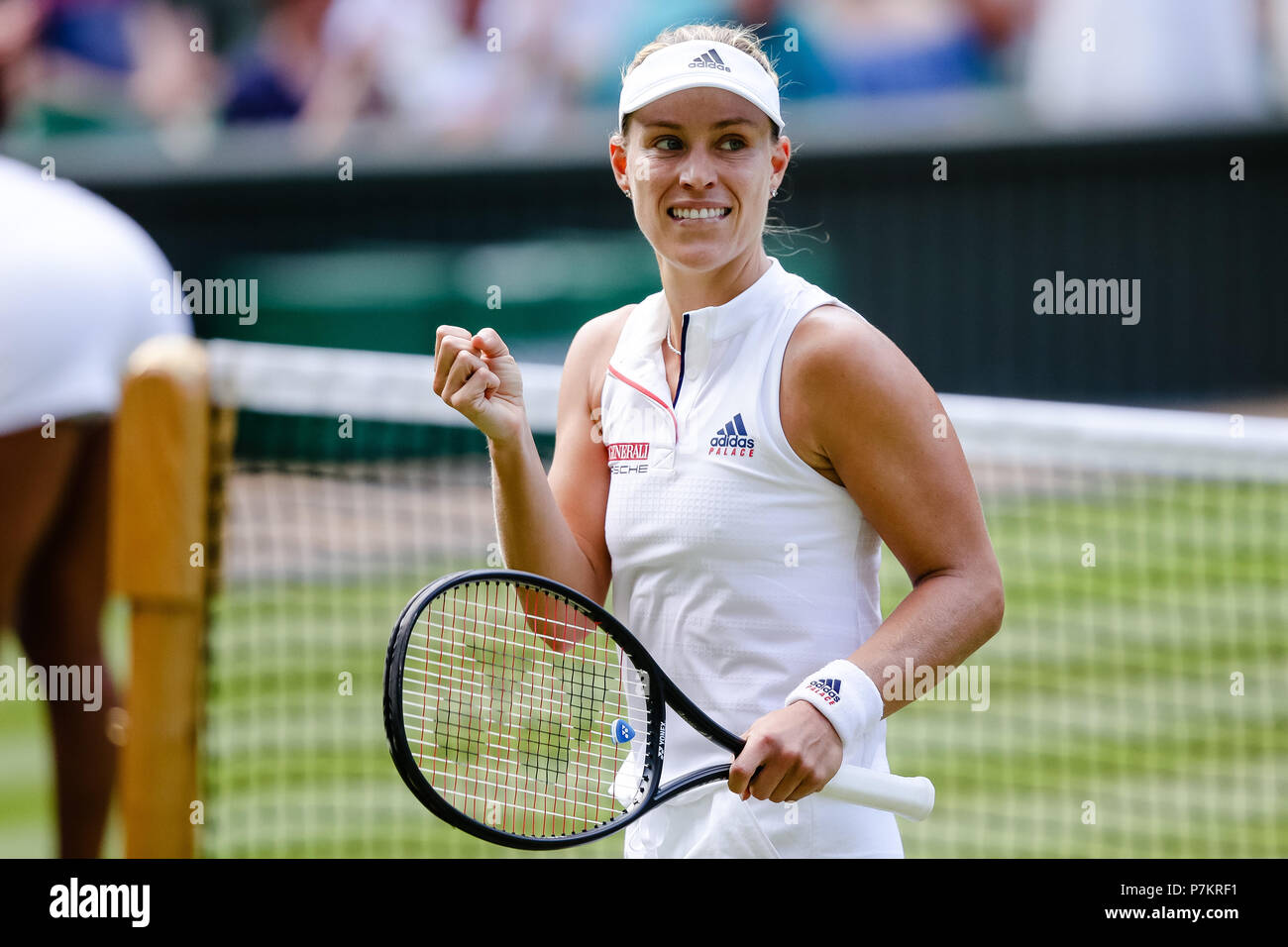 London, Großbritannien, 7. Juli 2018: Angelique Kerber aus Deutschland Bücher seiner vierten Runde Stelle am Tag 6 in Wimbledon Tennis Championships 2018 auf der All England Lawn Tennis und Croquet Club in London. Credit: Frank Molter/Alamy leben Nachrichten Stockfoto