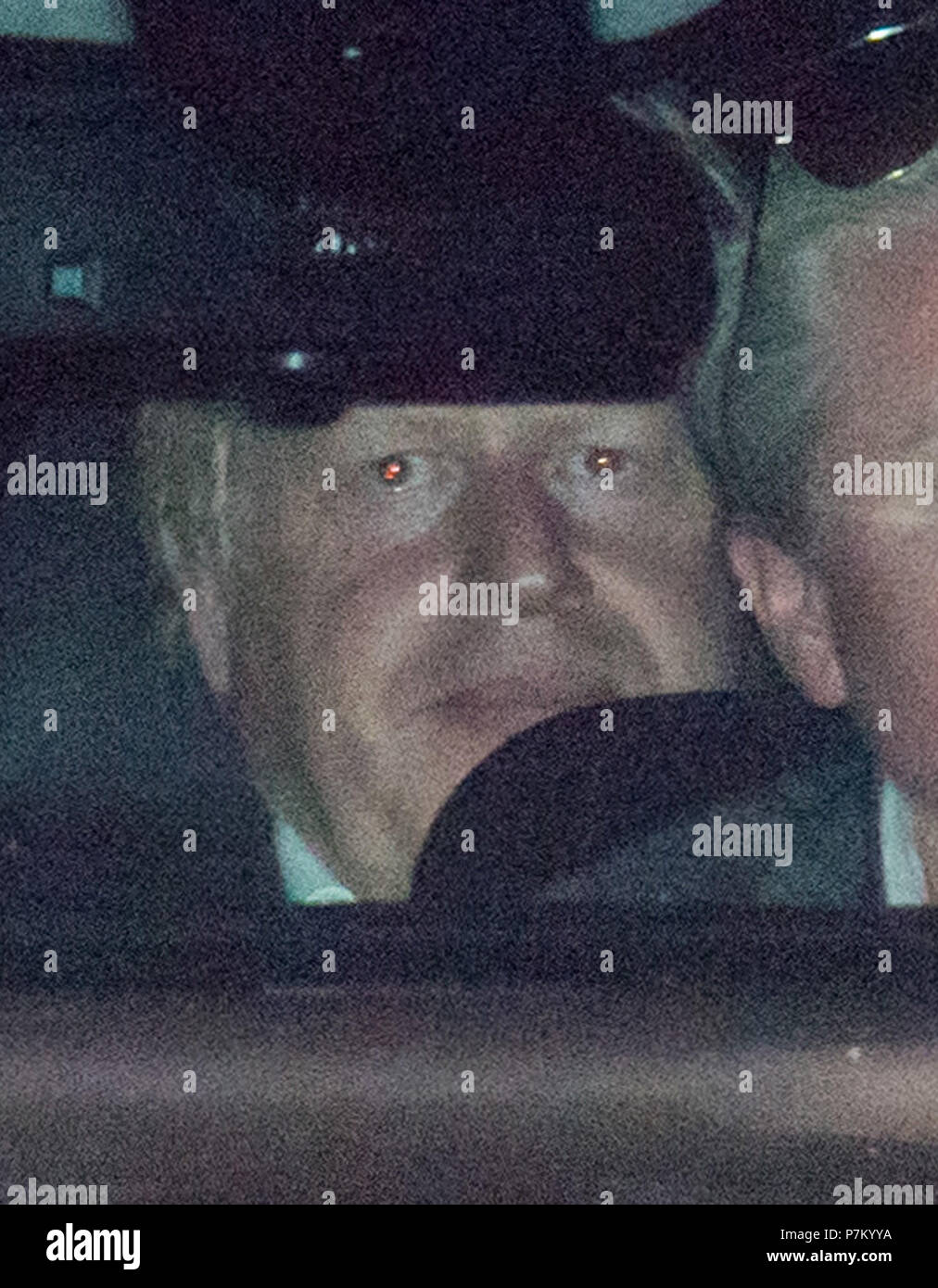 Außenminister Boris Johnson Blätter Chequers, offizielle Residenz des Premierministers, in Buckinghamshire, nach einer Kabinettssitzung Brexit zu diskutieren. Stockfoto