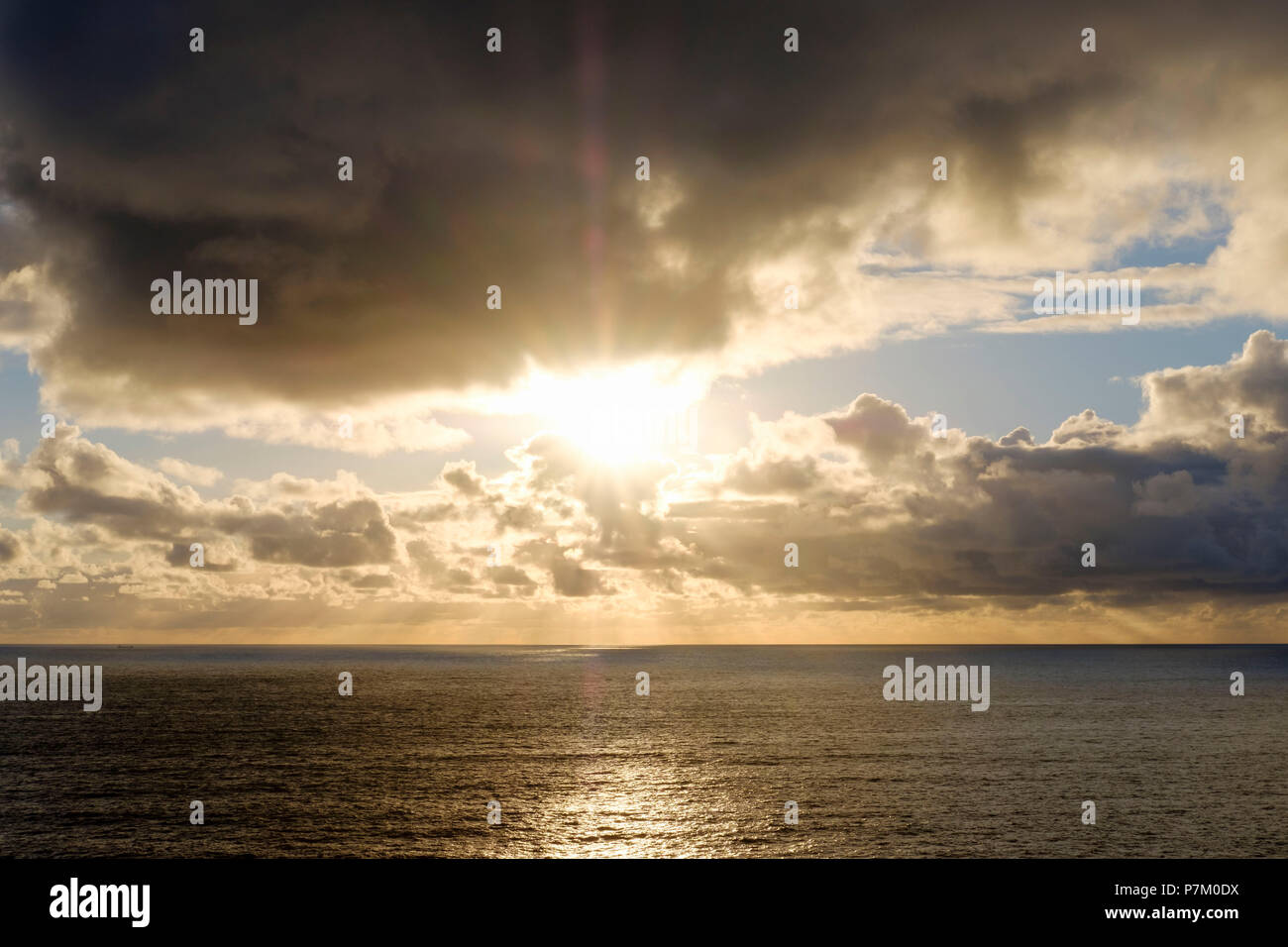 Sonnenuntergang, Land's End, Cornwall, England, Großbritannien Stockfoto