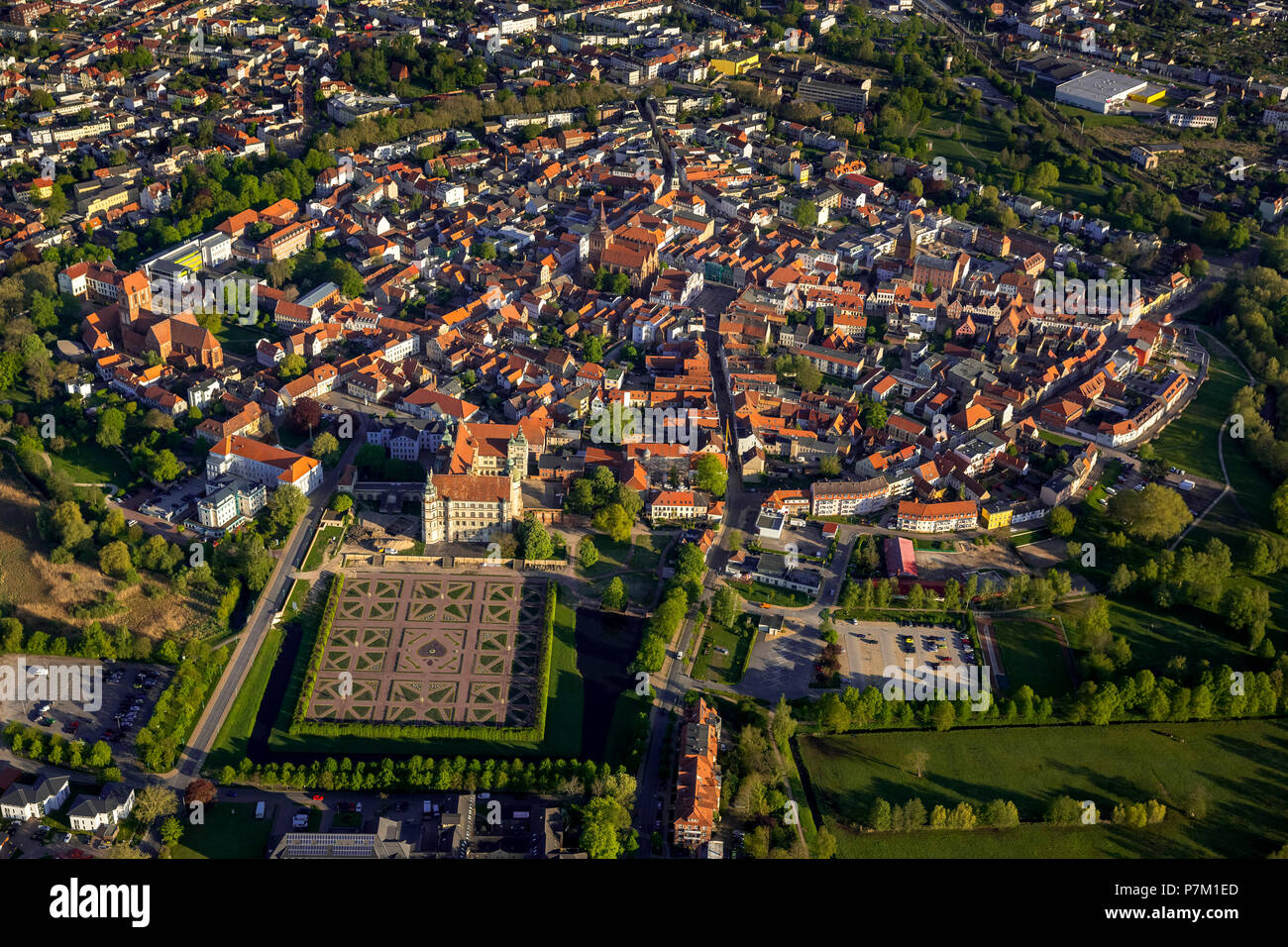 Ansicht von Güstrow mit Schloss Güstrow, Güstrow, Mecklenburger Seenplatte, Mecklenburg-Vorpommern, Deutschland Stockfoto