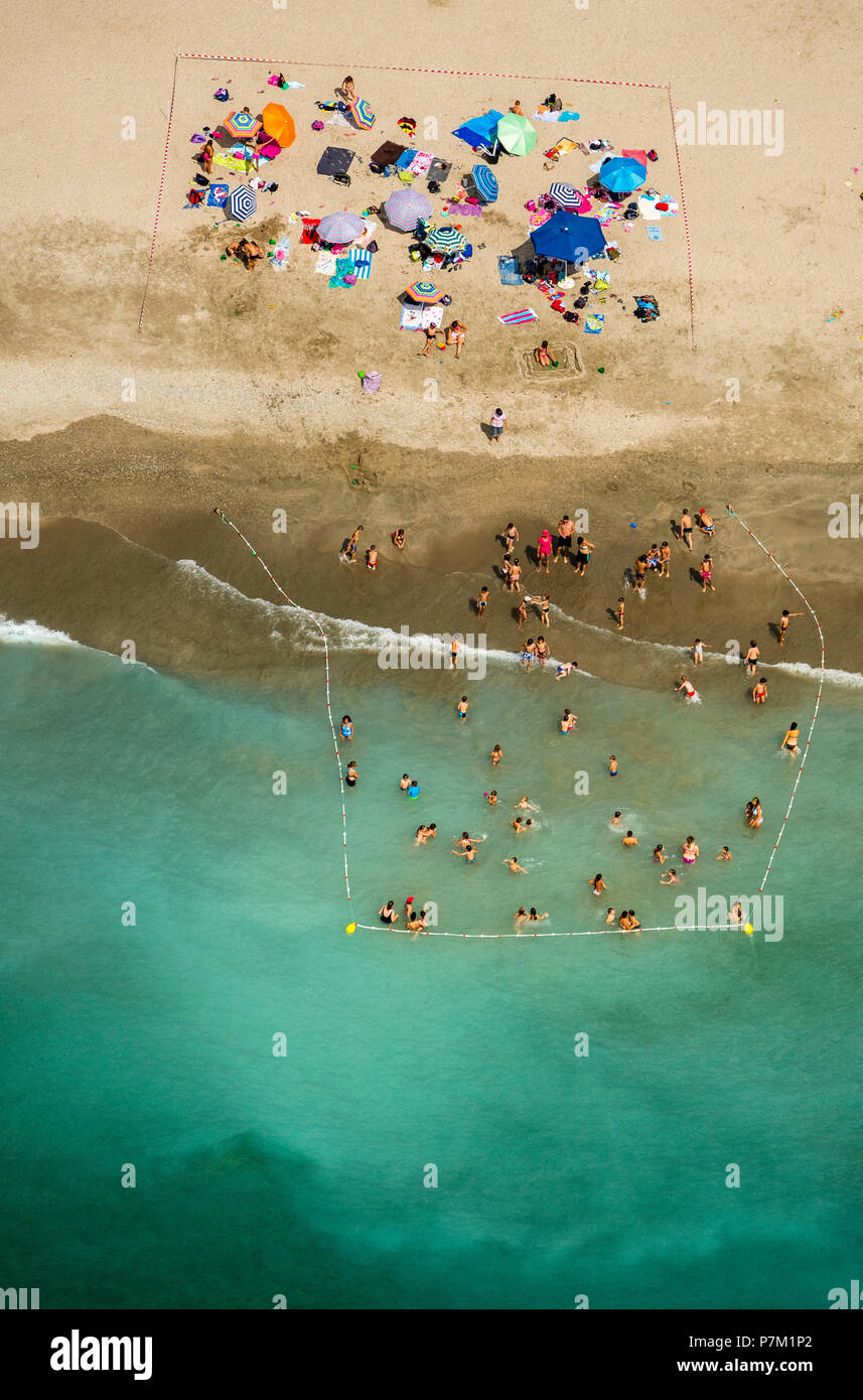 Leben am Strand an der Mittelmeerküste in der Nähe von Frontignan Montpellier, geschlossenen Badebereich, gesicherte Badebereich, Montpellier, Hérault, Occitanie Region, Frankreich Stockfoto