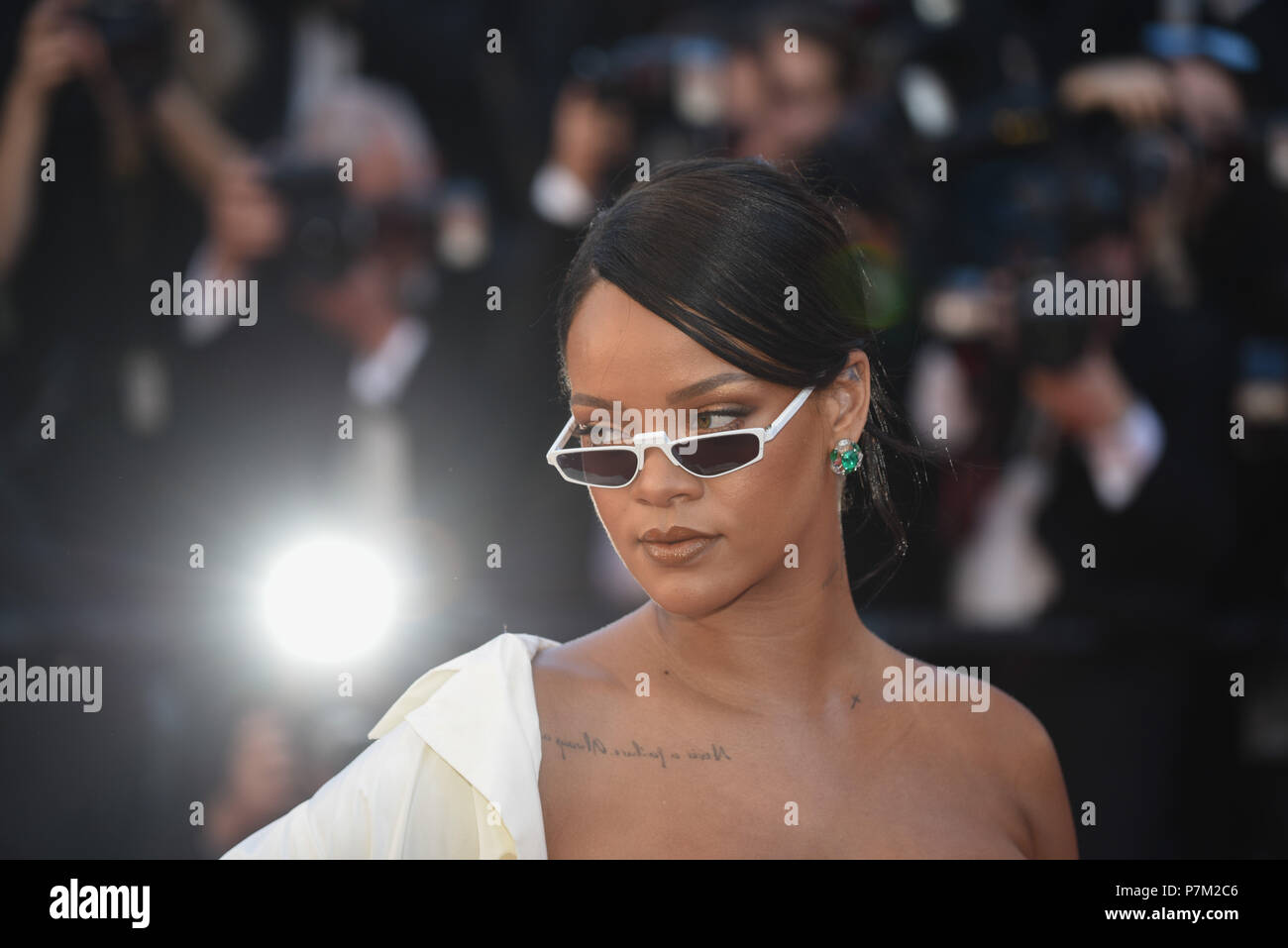 Mai 19, 2017 - Cannes, Frankreich: Rihanna besucht die 'Okja" Premiere während des 70. Filmfestival in Cannes. Rihanna lors du 70eme Festival de Cannes. *** Frankreich/KEINE VERKÄUFE IN DEN FRANZÖSISCHEN MEDIEN *** Stockfoto