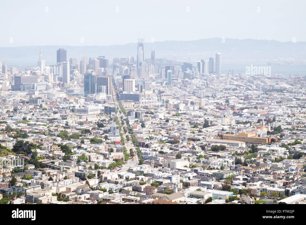 Blick auf den Financial District in San Francisco, von Twin Peaks, Kalifornien, USA gesehen. Stockfoto