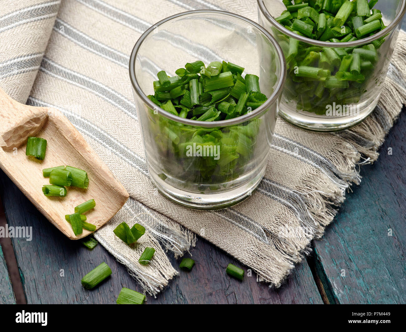 Schnittlauch, geschnitten, in das Glas Stockfoto