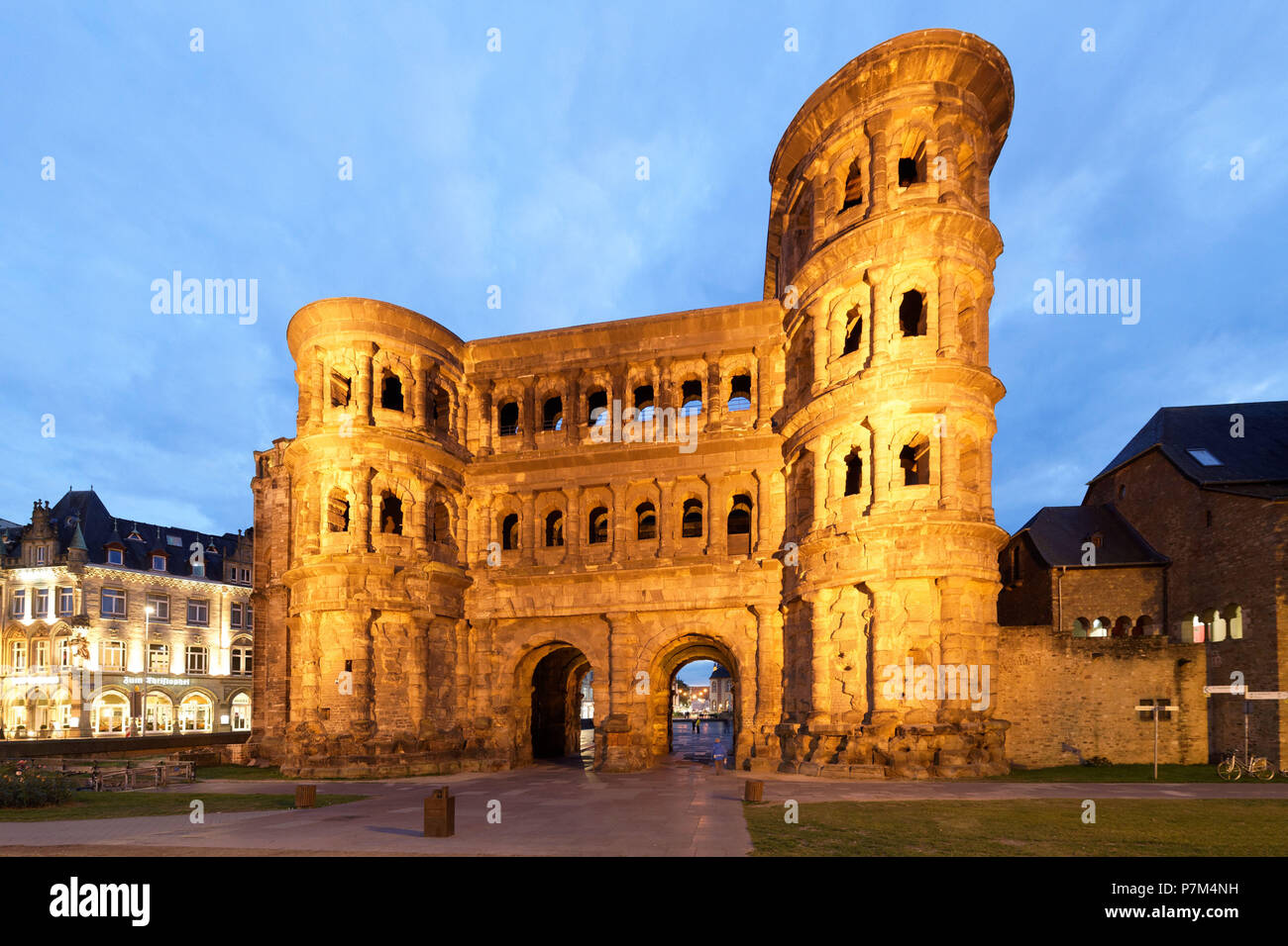 Deutschland, Rheinland-Pfalz (Rheinland-Pfalz), Mosel Tal, Trier, Porta Nigra als Weltkulturerbe der UNESCO Stockfoto