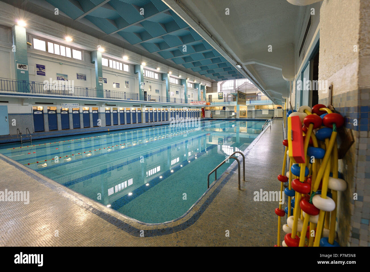 Frankreich, Ille et Vilaine, Rennes, Saint Georges Schwimmbad im Jahre 1920 vom Architekten Emmanuel Le Ray gebaut mit Mosaiken aus Isidore Odorico Stockfoto