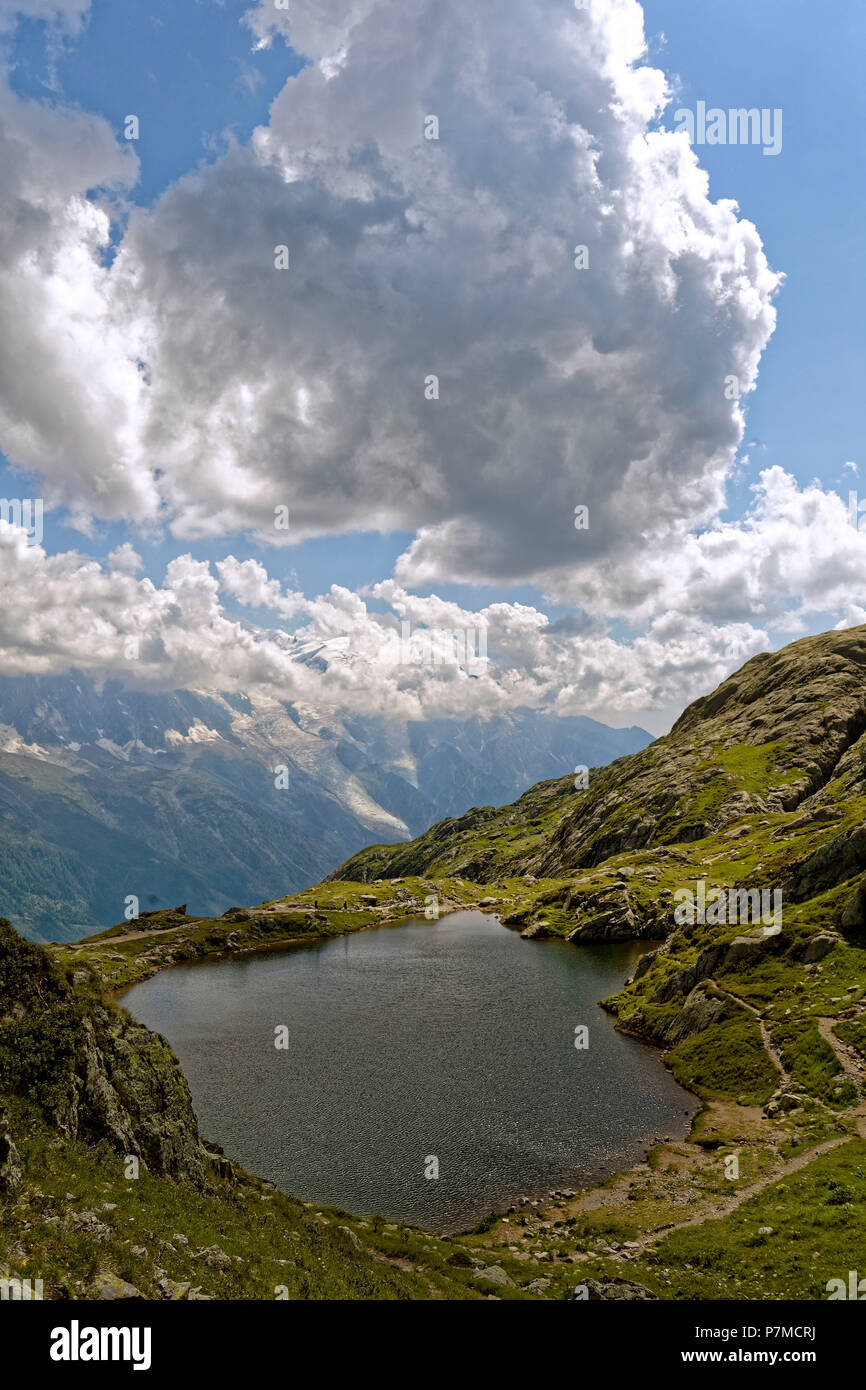 Frankreich, Haute Savoie, Chamonix Mont Blanc, Lac des Cheserys in die Reserve naturelle nationale des Aiguilles Rouges (Aiguilles Rouges National Nature Reserve) Stockfoto