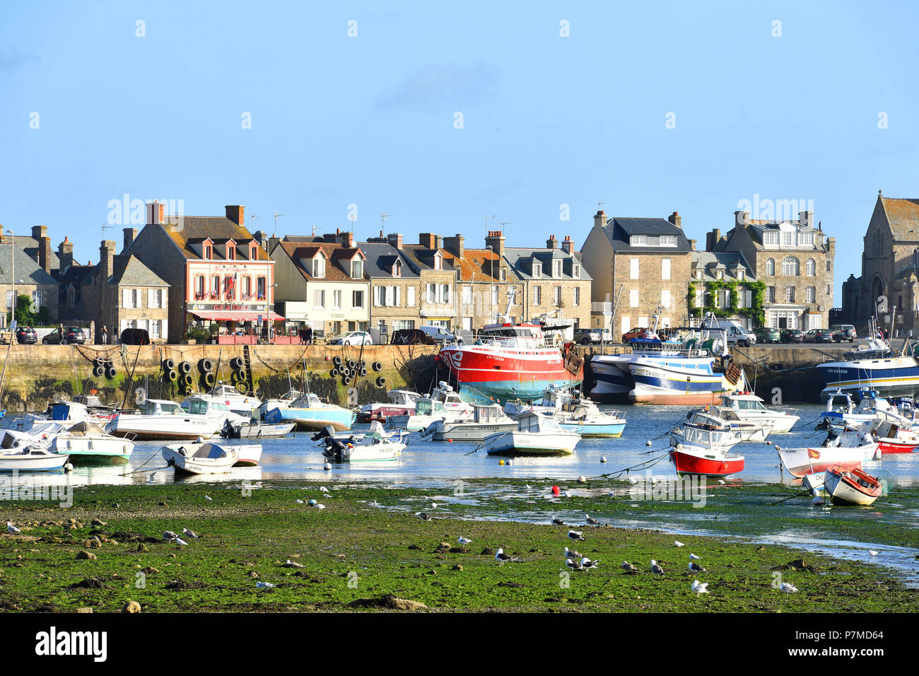 Frankreich, Manche, Cotentin, Barfleur, "Les Plus beaux villages de France (Schönste Dörfer Frankreichs), Hafen Stockfoto