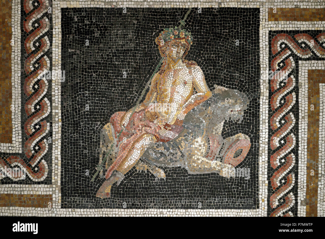 Frankreich, Rhone, Lyon, historische Stätte als Weltkulturerbe von der UNESCO, Colline de Fourviere, gallo-römische Museum von Fourvière vom Architekten Bernard Zehrfuss, Bacchus (Dionysos) Mosaik gebaut Stockfoto