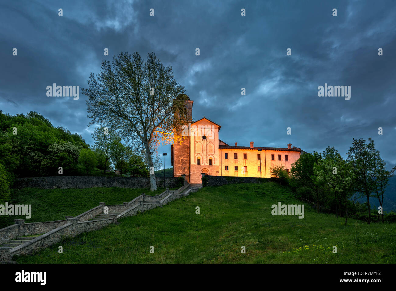 Anzù, Feltre, Provinz Belluno, Venetien, Italien, Europa, Heiligtum des Heiligen Vittore und Corona Stockfoto