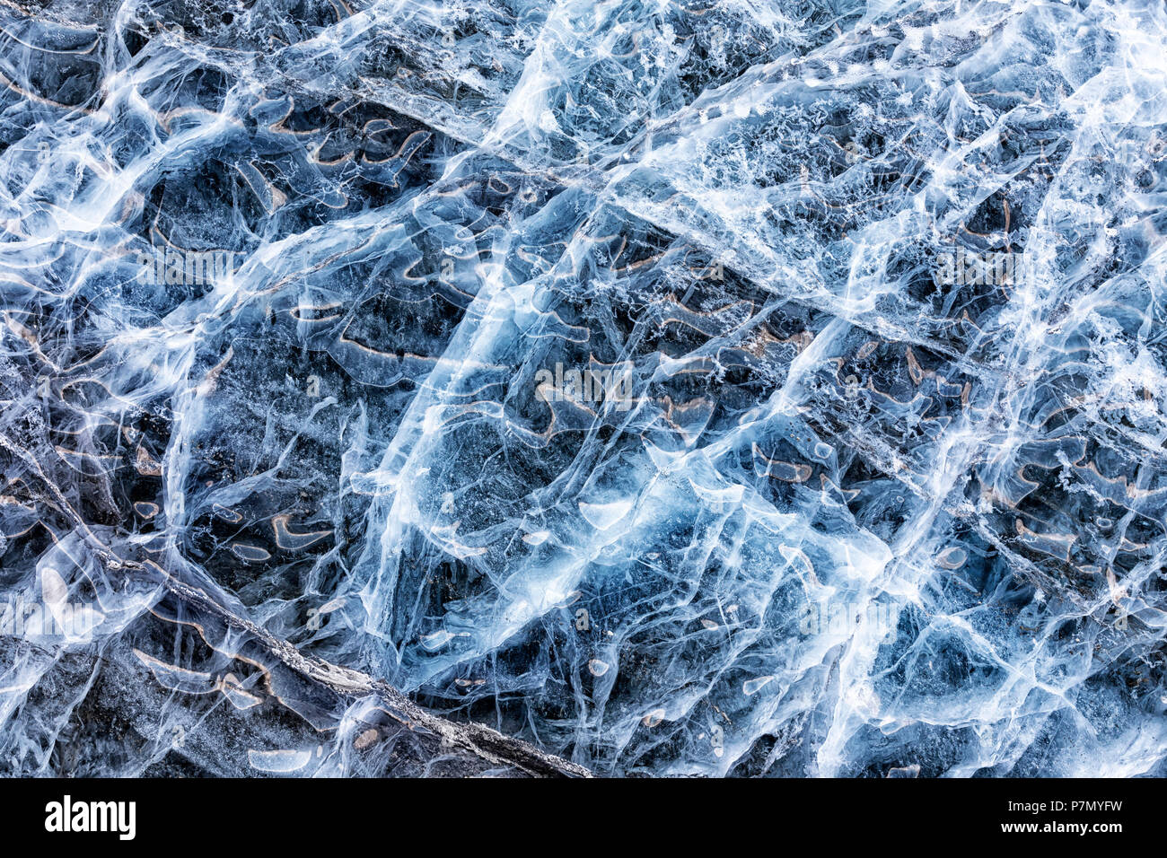 Eis Details aus einer Eishöhle im Zentrum von Spitzbergen, Svalbard Stockfoto