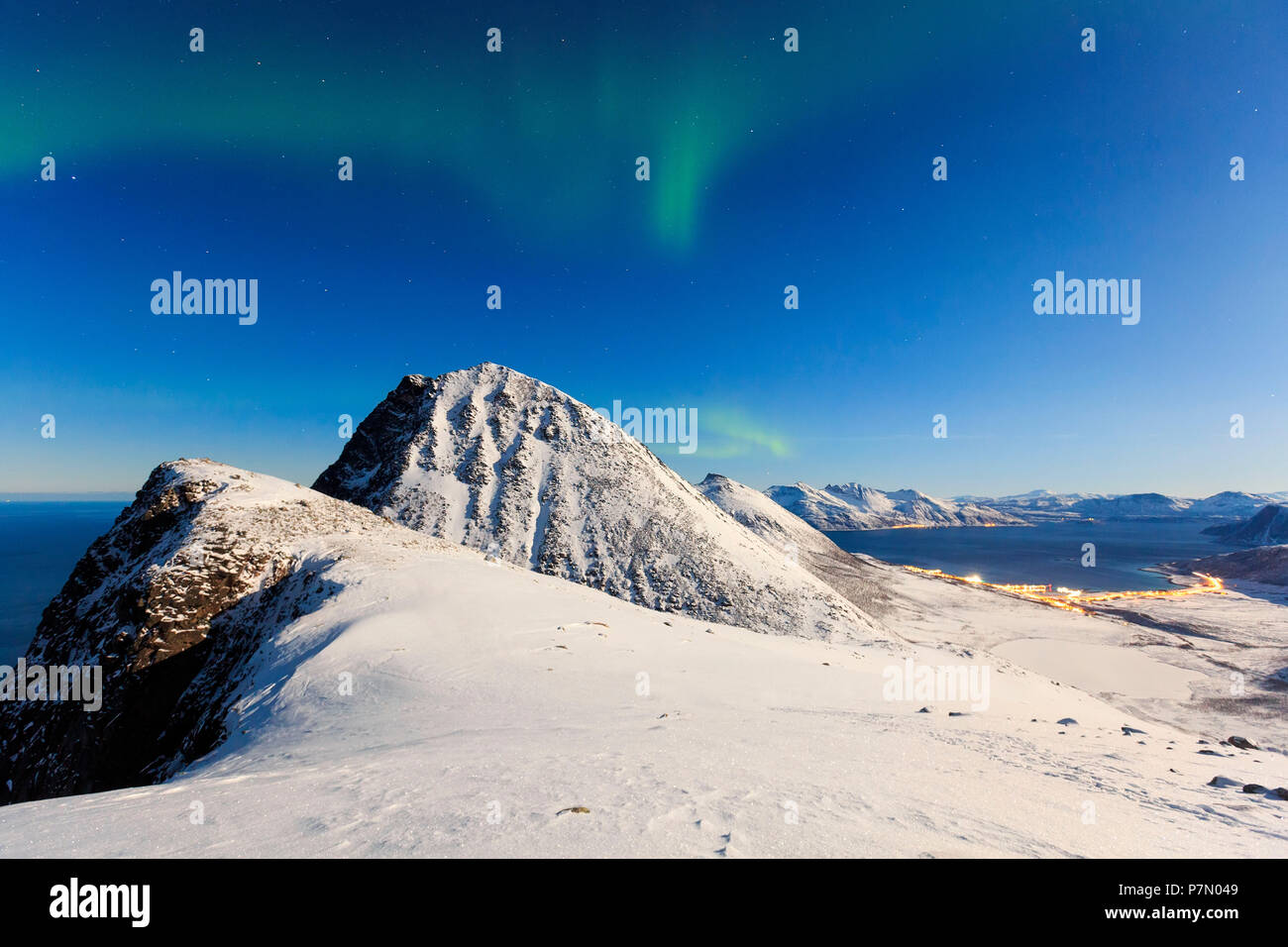 Northern ligth, Aurora borealis, vom Gipfel des Mount Brosmetind, Tromvik, Troms, Norwegen, Europa Stockfoto