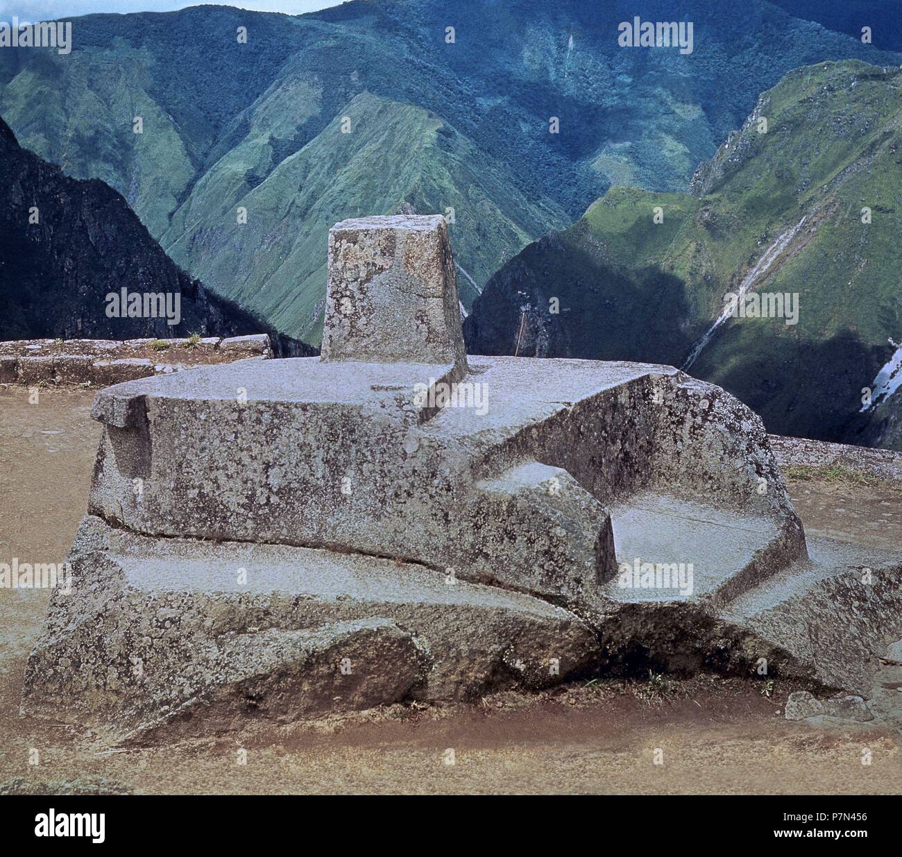 INTIHUATANA geformten Stein astronomische Beobachtungen durchführen - 15. JAHRHUNDERT - INCA ZEITRAUM ZU. Ort: Außen, MACHU PICCHU. Stockfoto