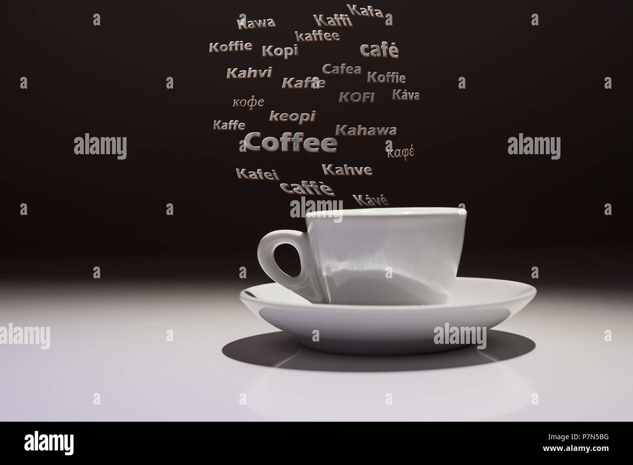 Kaffeetasse mit dem Wort Caffè in vielen Sprachen der Welt Stockfoto