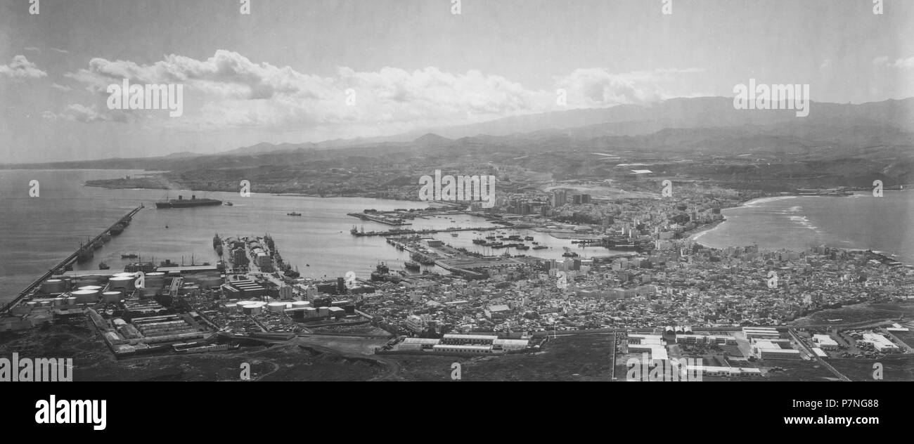 Islas Canarias. Las Palmas de Gran Canaria. Vista General de la Ciudad Desde la Zona del Puerto. Años 1950. Stockfoto