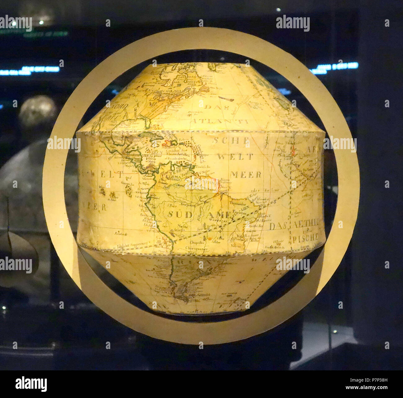 N/A. N/A 369 Erdkugel, Christlieb Benedikt Funk, Leipzig, 1785 - Mathematisch-Physikalischer Salon, Dresden - DSC 07982 Stockfoto