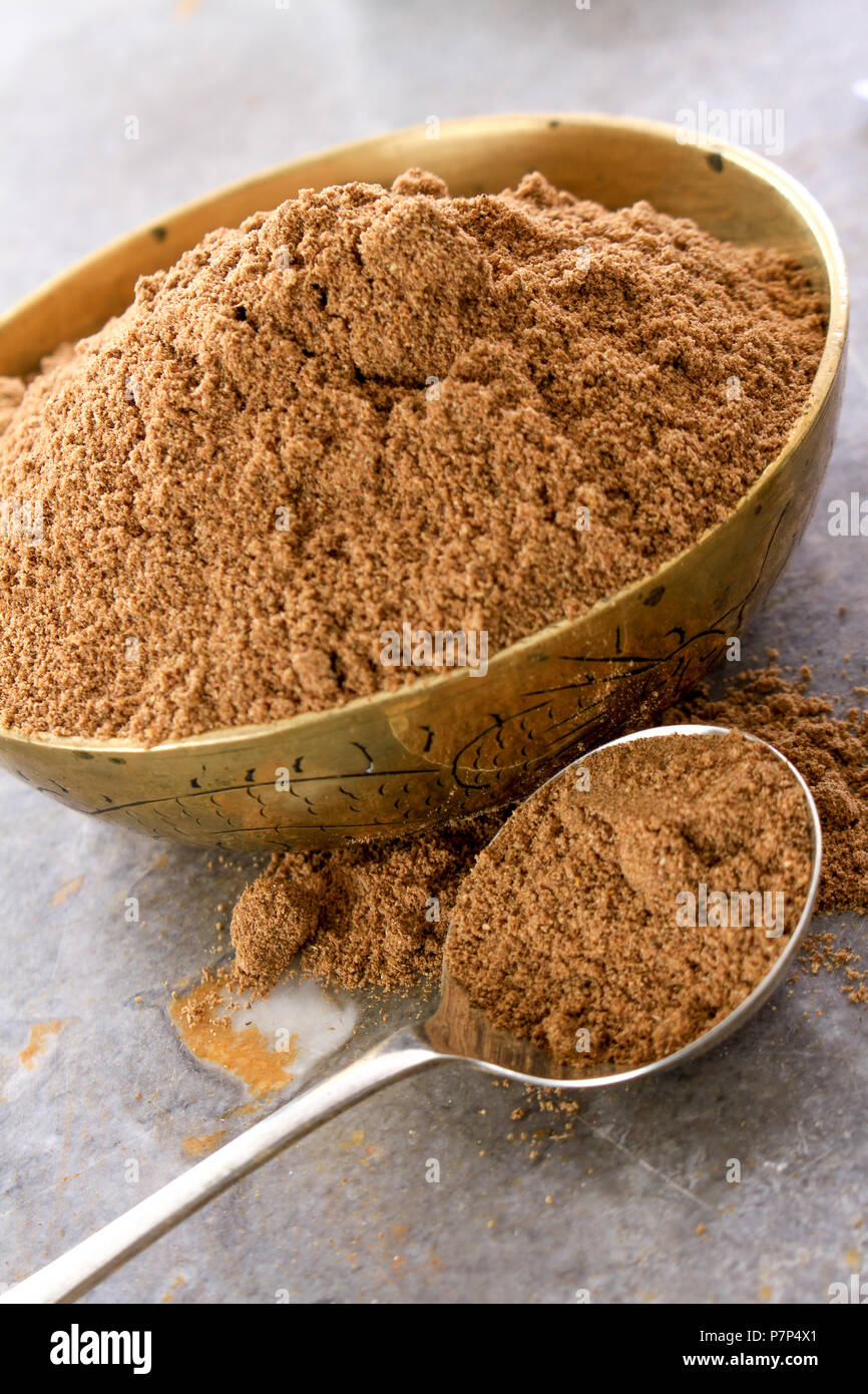 Ground garam masala spice blend -Fotos und -Bildmaterial in hoher ...