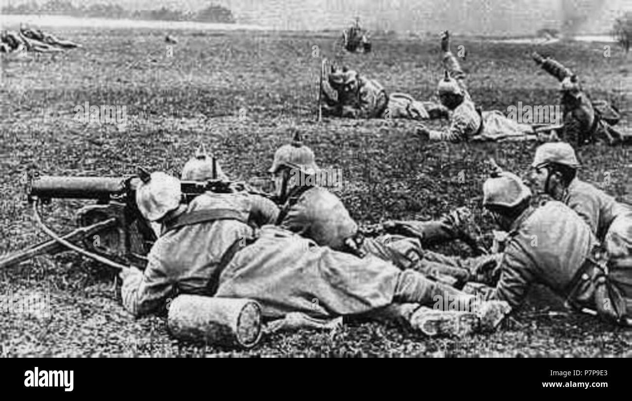 Italiano: Mitraglieri tedeschi in Azione con una MG 08 all'inizio della prima Guerra mondiale. 1914 172 Deutsche Maschinengewehr MG 08. Stockfoto