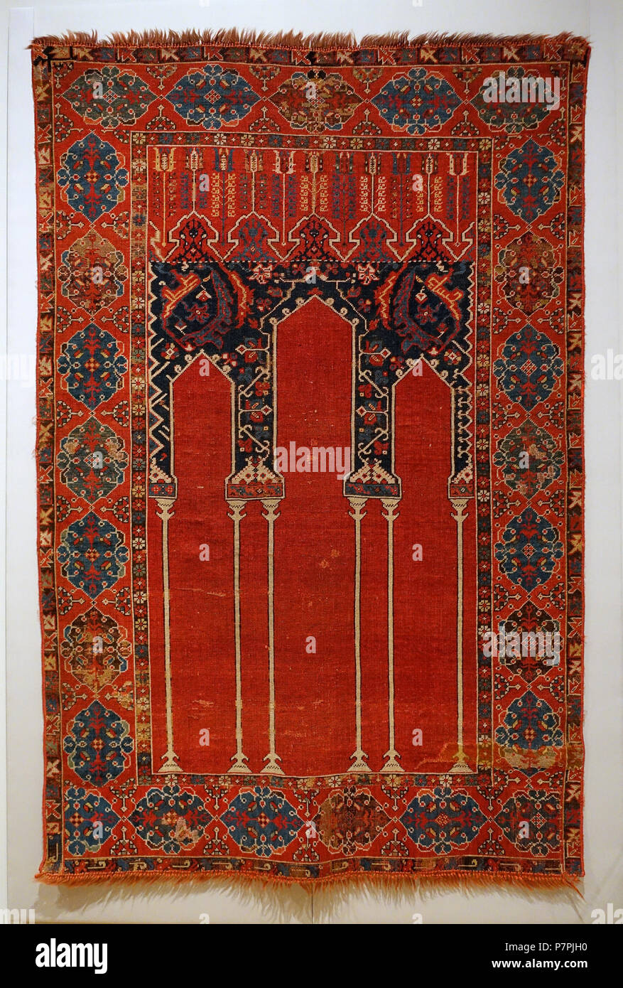 Englisch: Ausstellung im Textilmuseum, George Washington University, Washington, DC, USA. Wurde die Fotografie im Museum ohne Einschränkung erlaubt. Diese Arbeit ist alt genug, so dass es im. 26 März 2015, 15:30:42 61 Teppich, Türkei, Ushak, Osmanisches Reich, 18. Jahrhundert AD, Wolle - Textile Museum, der George Washington University - DSC 09623 Stockfoto