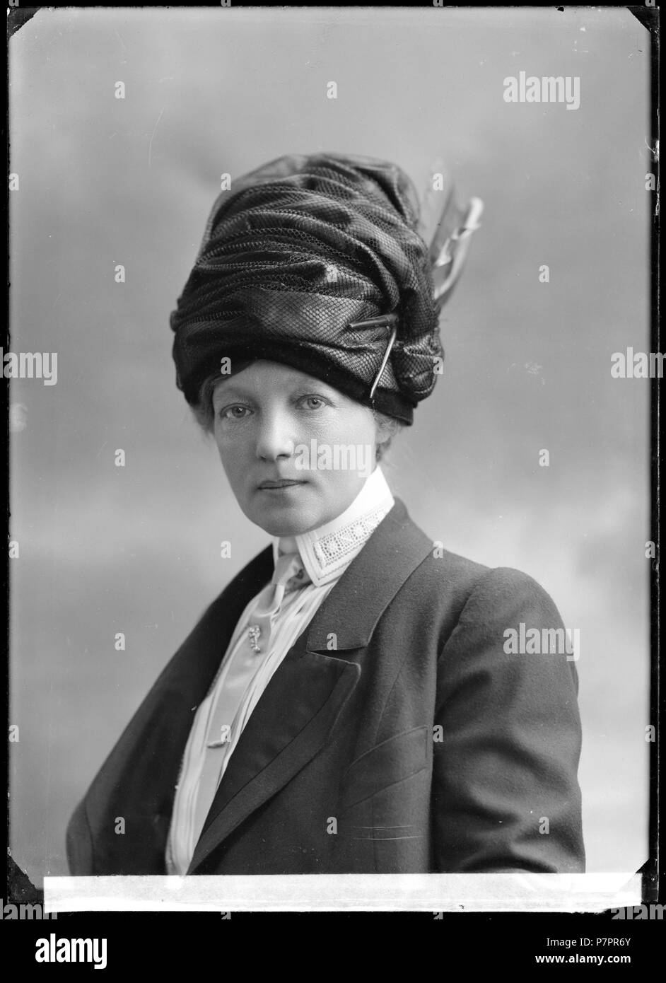 Hilda Borgström, porträtt 1911. Glasnegativ 192 Hilda Borgström, porträtt - SMV-GB 126 Stockfoto