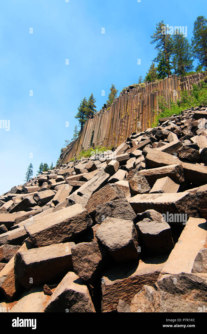 Devils Postpile National Monument ist eine der Hauptattraktionen in den Mammoth Lakes area. Sie ist einzigartig. Stockfoto